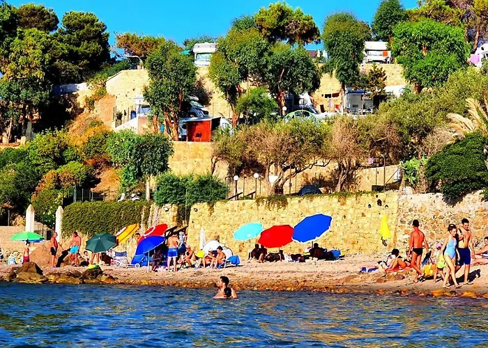 Sanfilippo אתר קמפינג צ'פאלו