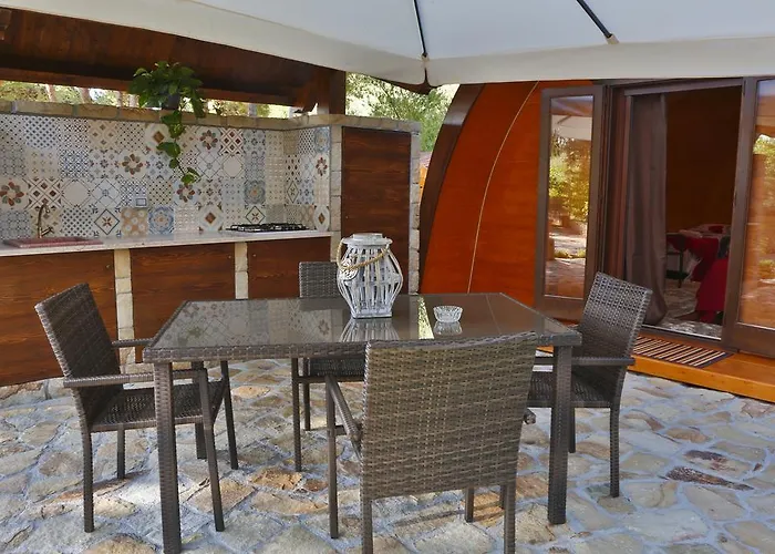 Sanfilippo אתר קמפינג *