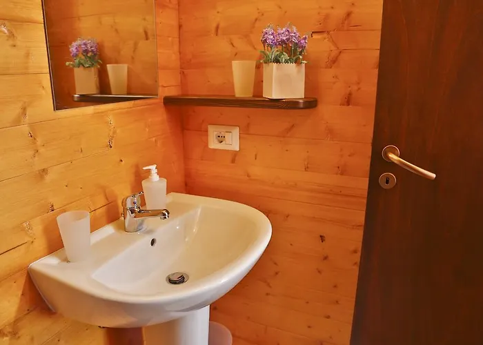 Sanfilippo אתר קמפינג צ'פאלו